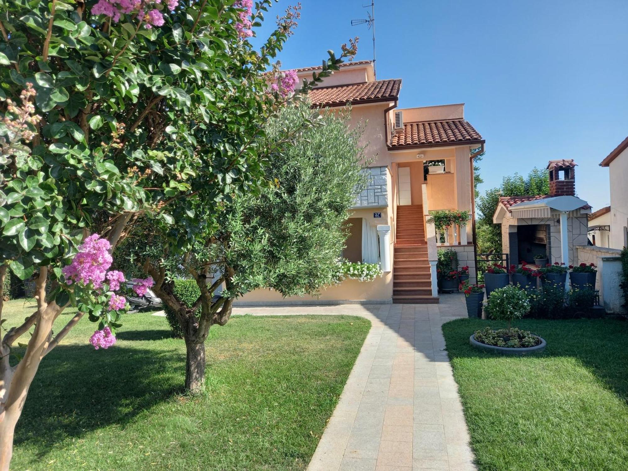 Apartment Vesna Porec Exterior photo